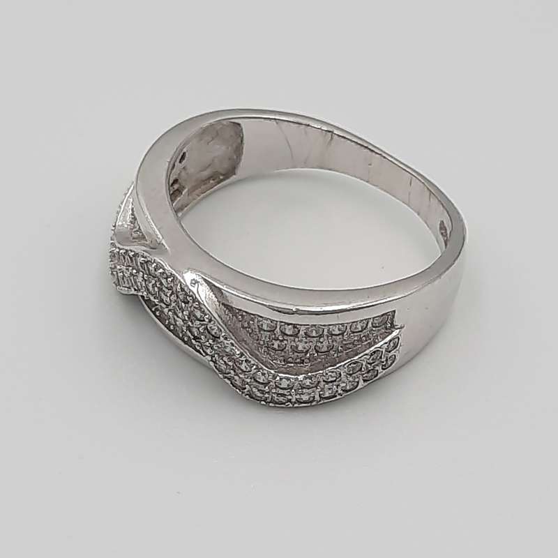 انگشتر نقره زنانه مدل جواهری 20259