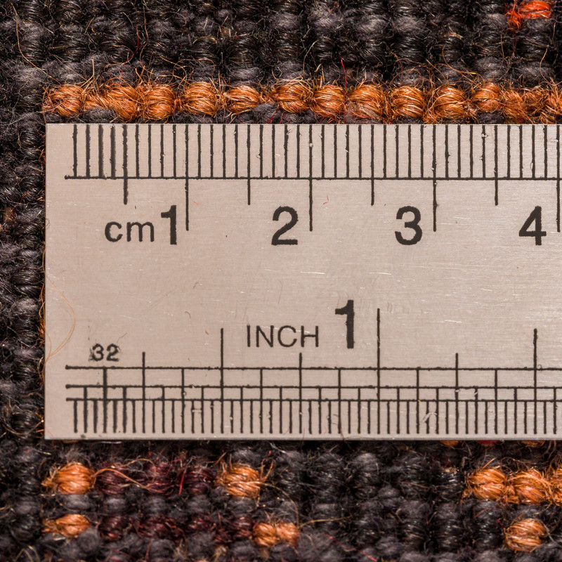 فرش دستبافت کناره طول سه متر مدل نقشه بلوچ  کد 33.1854