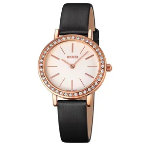 ساعت مچی عقربه ای زنانه اسکمی مدل 1969RGBK