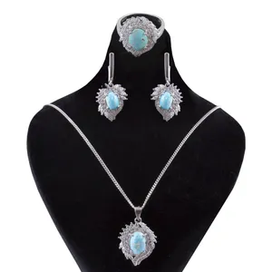      نیم ست نقره زنانه بازرگانی میلادی کد NTR_103