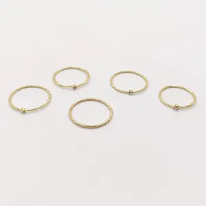 انگشتر زنانه سیکس مدل تک نگین مجموعه 5 عددی