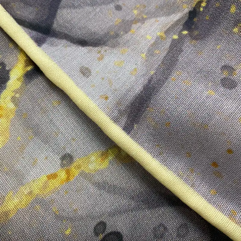 روسری زنانه مدل نخی چهارفصل قواره بزرگ کد 1818