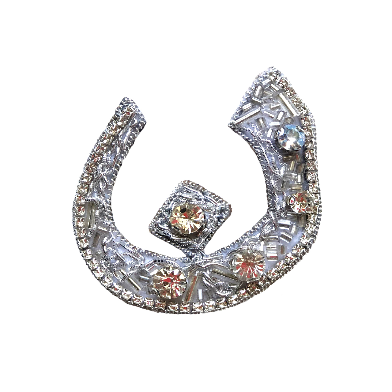 گل سینه زنانه مدل حروف فارسی