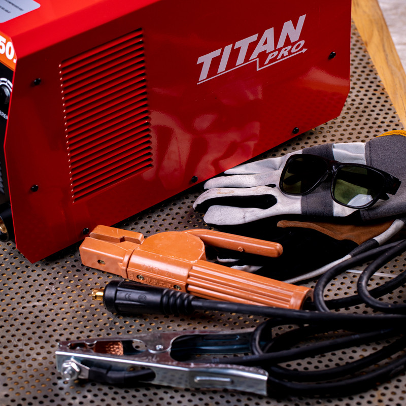 اینورتر جوشکاری 250 آمپر تیتان پرو مدل ZX7-250I