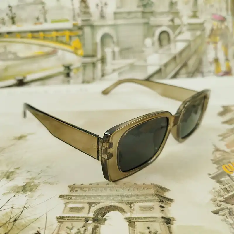 عینک آفتابی بچگانه مدل CH12 کد Z