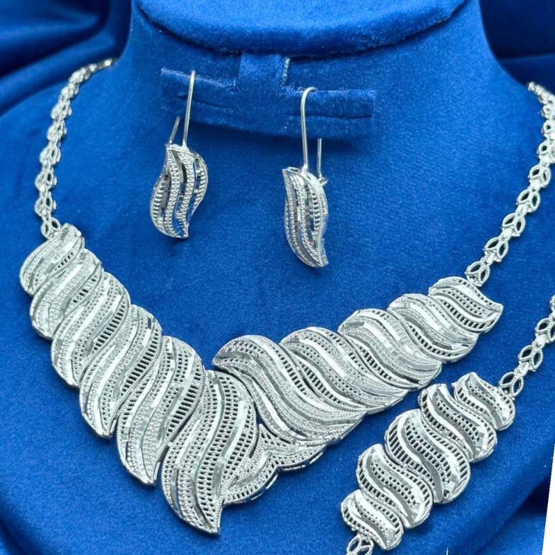 نیم ست نقره زنانه مدل خامه ای تراش 001