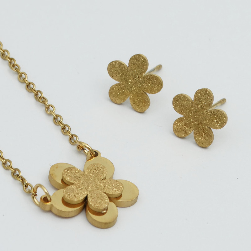 نیم ست دخترانه مدل گل رویایی کد SZ 23 نیم ست دخترانه مدل گل رویایی کد SZ 23