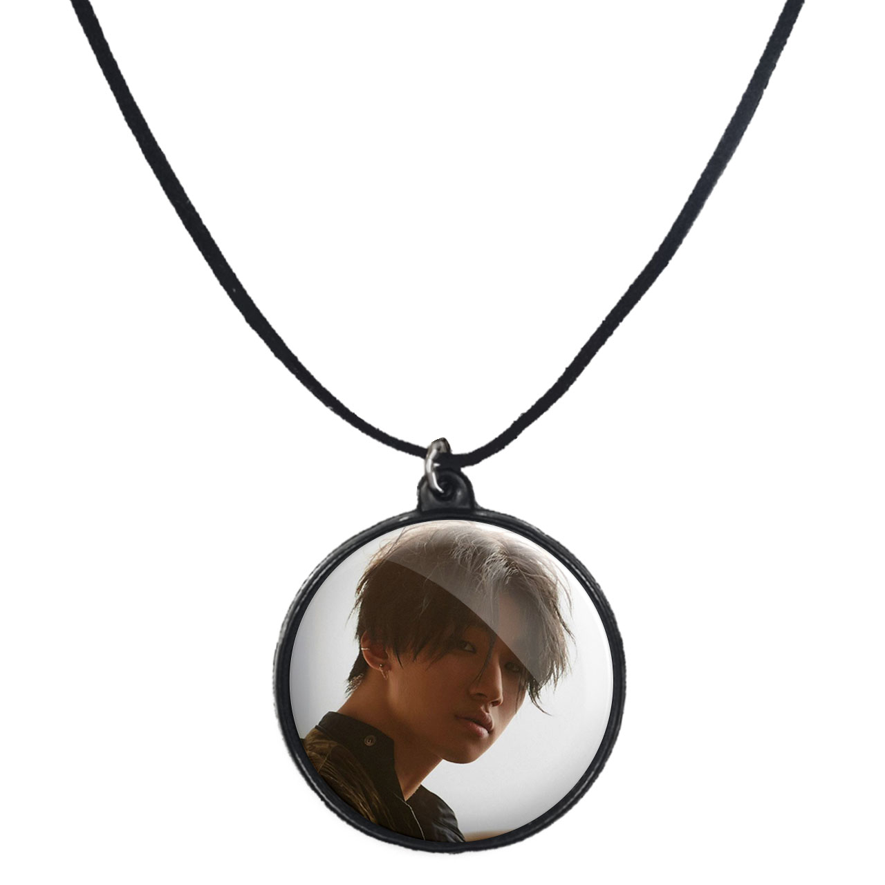 گردنبند پرمانه طرح گروه موسیقی بیگ بنگ BIG BANG کد pmb.15196 مدل دو طرفه