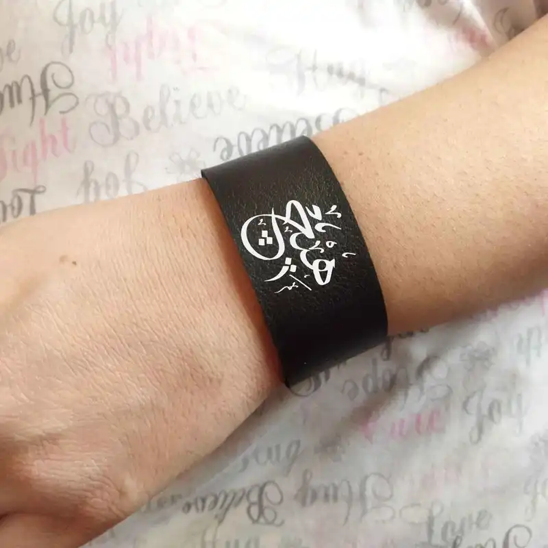 دستبند مدل هیچ کد DS-13