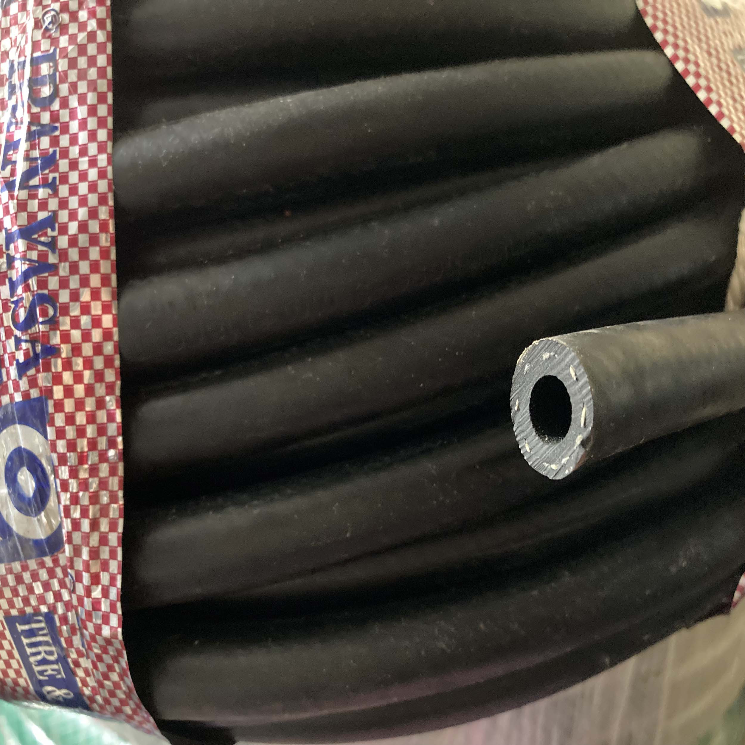 شلنگ گاز ایران یاسا مدل سه لایه نخ دار کد 9mm