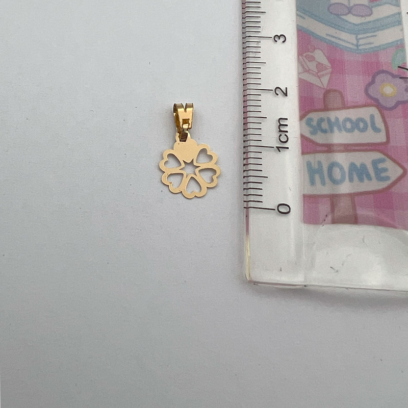 آویز گردنبند طلا 18 عیار زنانه گالری صادقی طرح قلب آویز گردنبند طلا 18 عیار زنانه گالری صادقی طرح قلب