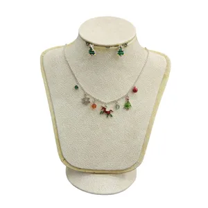 نیم ست زنانه مدل سینه ریز و پلاک کریسمس کد KPK007