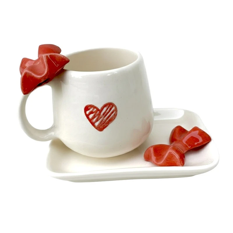 ماگ طرح پاپیون به همراه زیرلیوانی