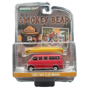 ماشین بازی گرین‌لایت مدل 1969 FORD CLUB WAGON