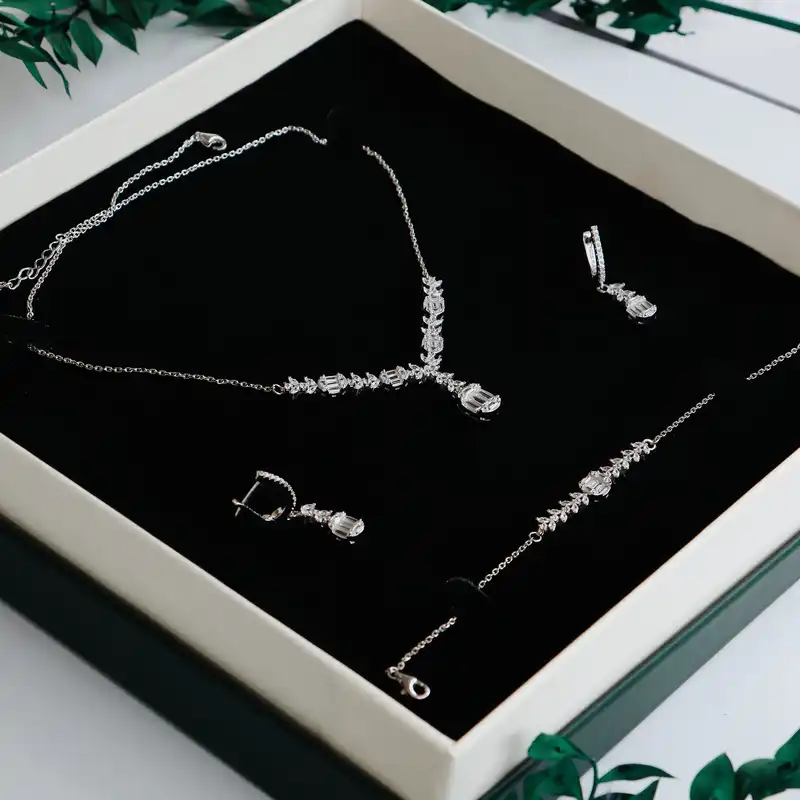 نیم ست نقره زنانه جی تی ای مدل جی نایس 63