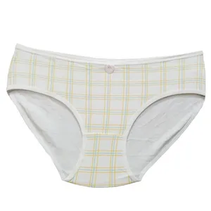 شورت زنانه مدل چهارخانه رنگ سفید