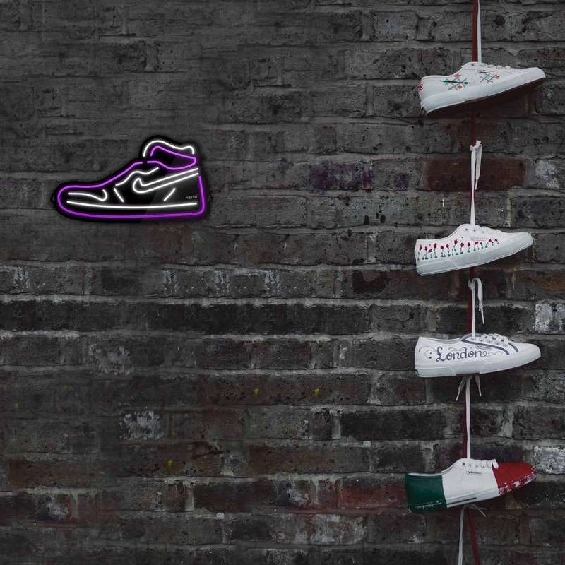 چراغ دیواری نئون دیزاین مدل Shoes-BL_PR