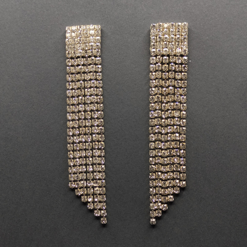 گوشواره زنانه مدل آویز مجلسی کد SH01 گوشواره زنانه مدل آویز مجلسی کد SH01