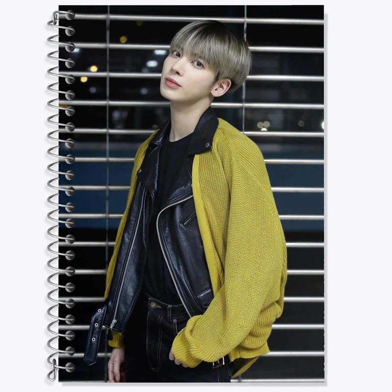 دفتر زبان 50 برگ خندالو مدل دو خط طرح تهیون گروه تی اکس تی TXT کد 20058