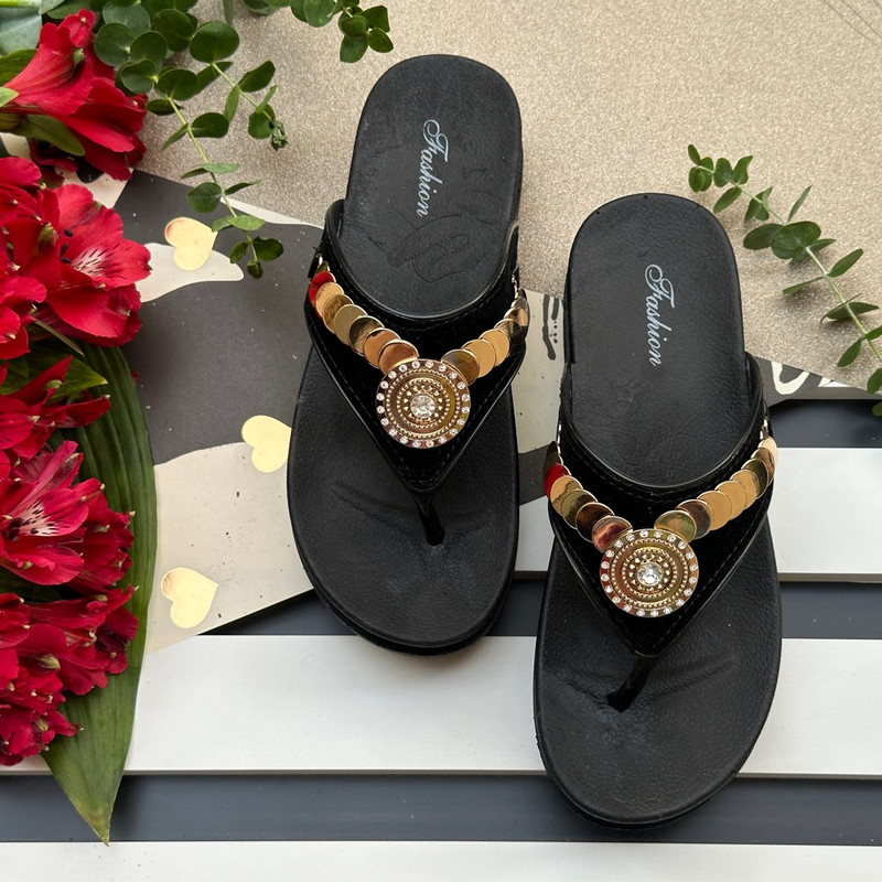 دمپایی لاانگشتی زنانه نیکتا مدل خلیجی