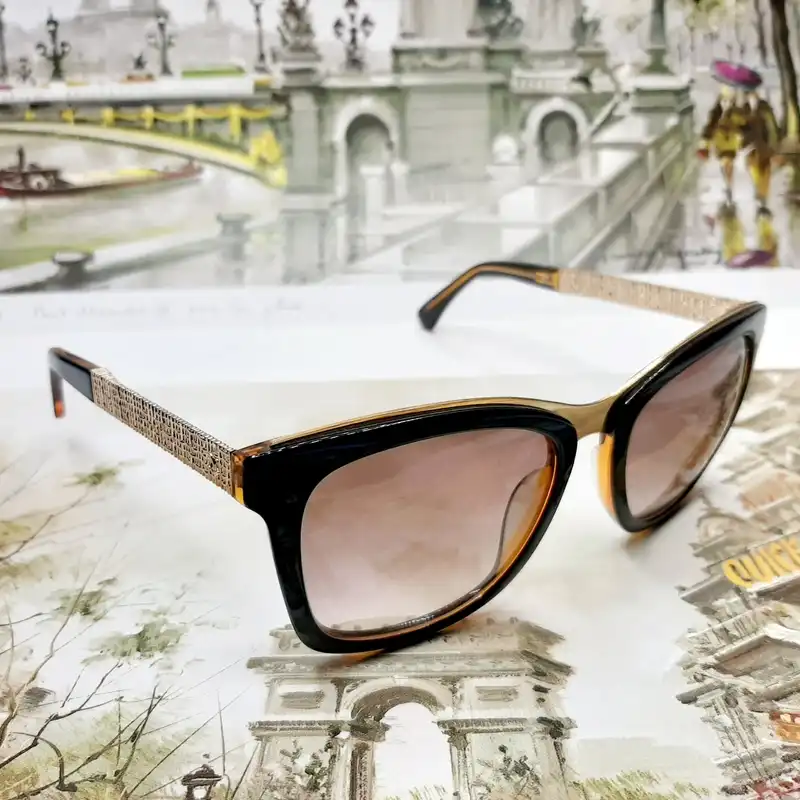 عینک آفتابی زنانه  مدل CH5565c501s8