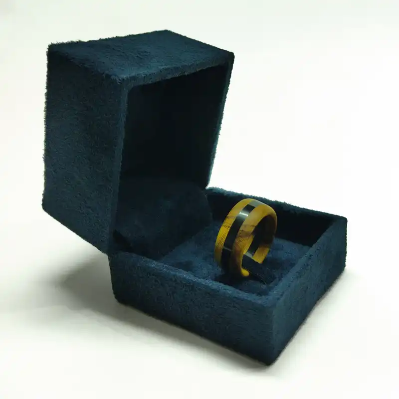 انگشتر سورئال دیزاین مدل Barberry