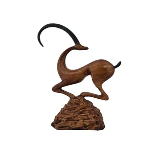 مجسمه مدل گوزن