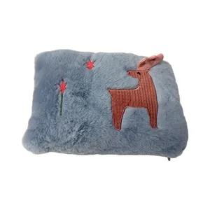 کیسه آب گرم برقی مدل گوزن سال نو با ظرفیت ۸۰۰ میلی لیتر