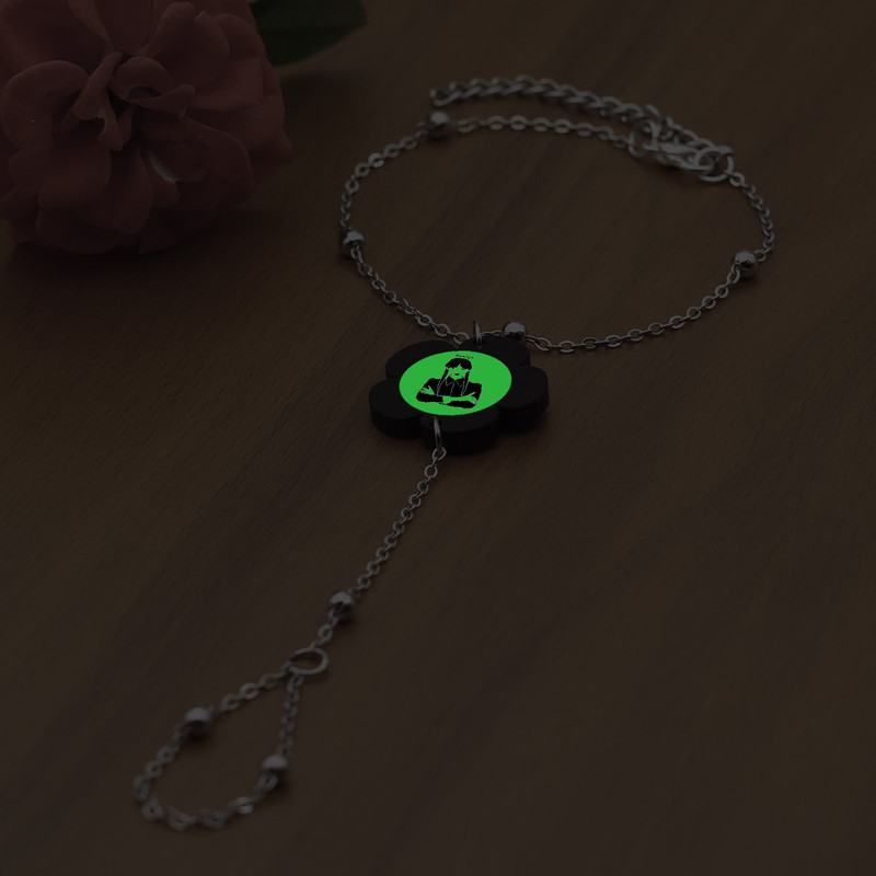 دستبند زنانه ناکسیگو مدل تمیمه طرح ونزدی کد TM11180