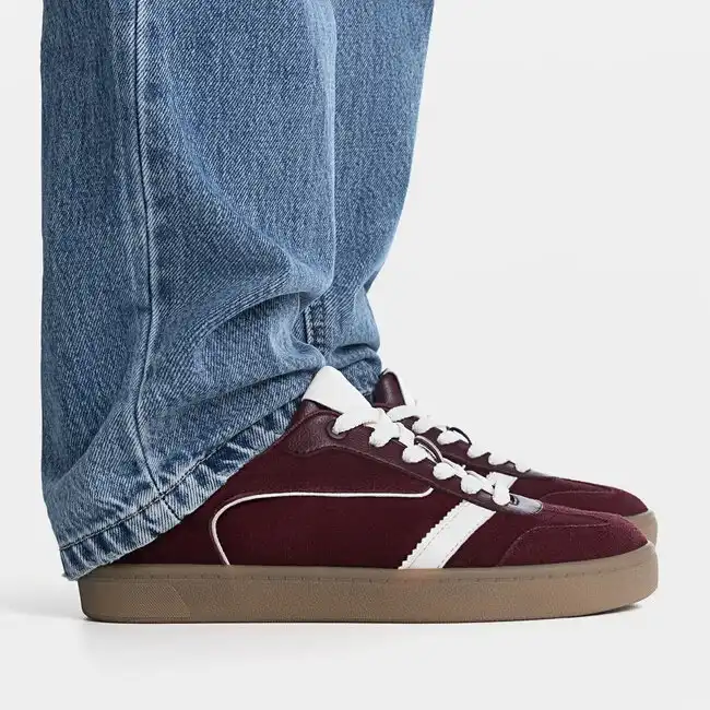 کفش روزمره زنانه استرادیواریوس مدل Leather trainers with pieces 2024