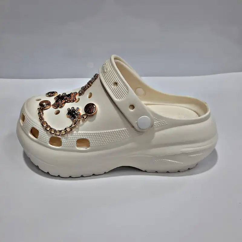 صندل زنانه مدل کراکس استیکردار نگینی