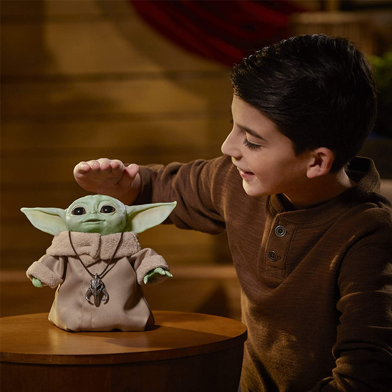 عروسک هاسبرو مدل MANDALORIAN CHILD