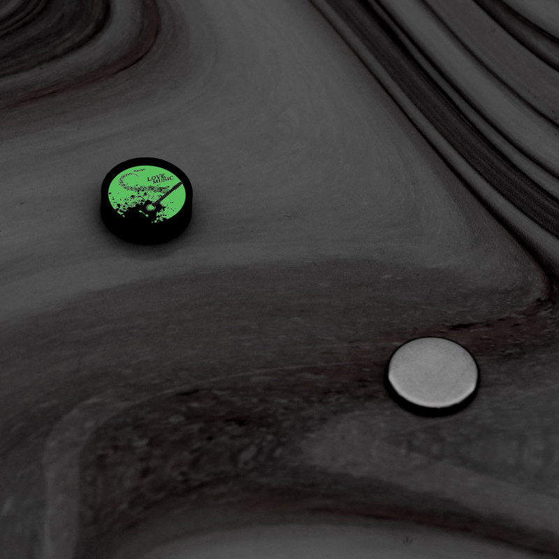 پیرسینگ گوش ناکسیگو مدل شب تاب طرح موسیقی کد PM6457