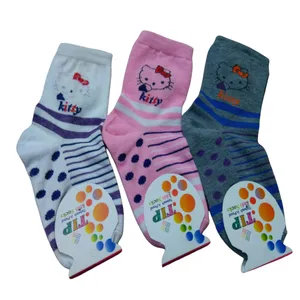 جوراب دخترانه تابش ایران پود مدل 0103 مجموعه 3 عددی