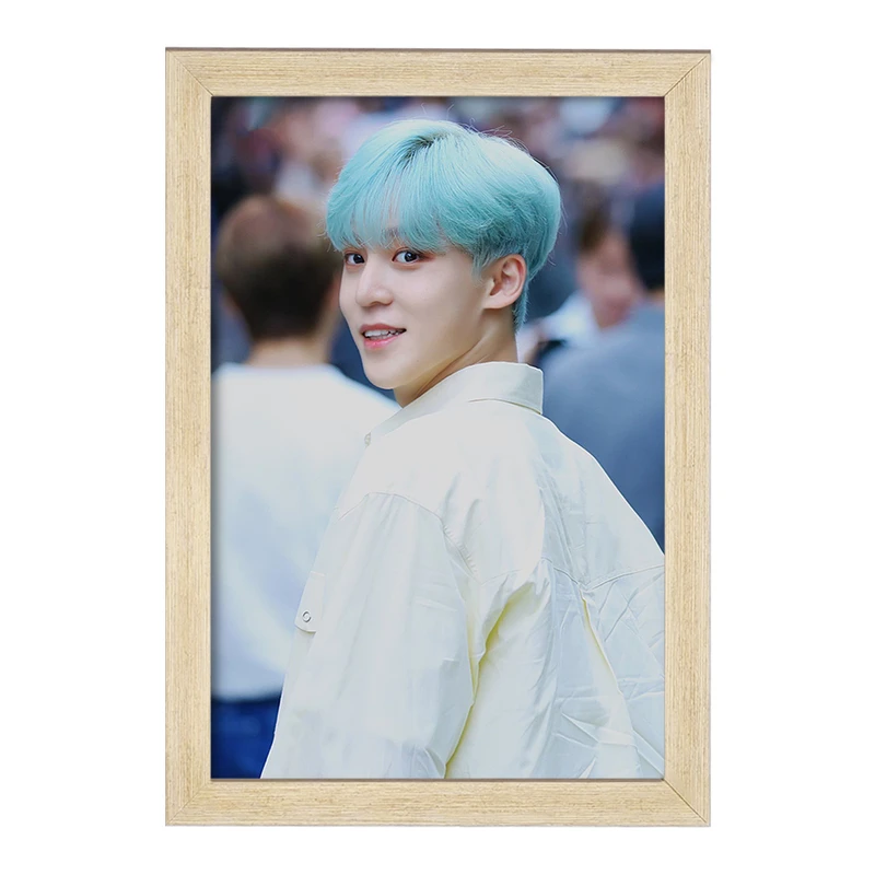 تابلو خندالو مدل یونهو گروه ایتیز ATEEZ  کد 21218