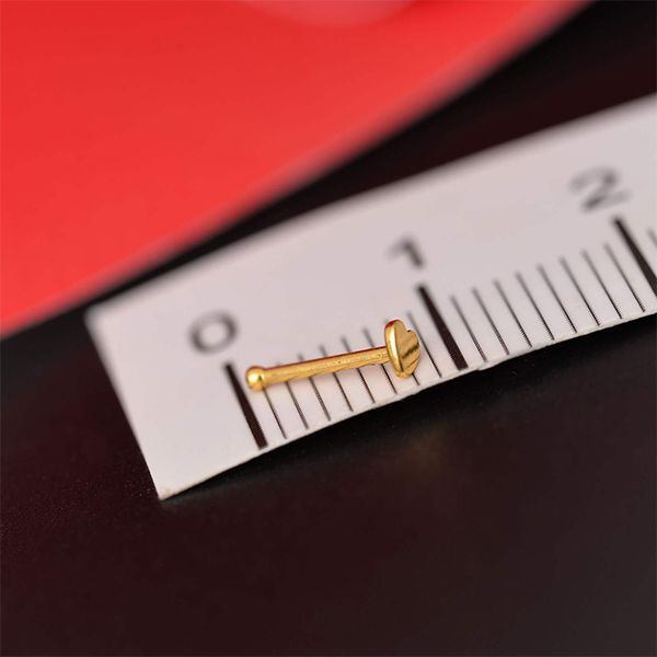 پیرسینگ بینی زنانه مدل قلب