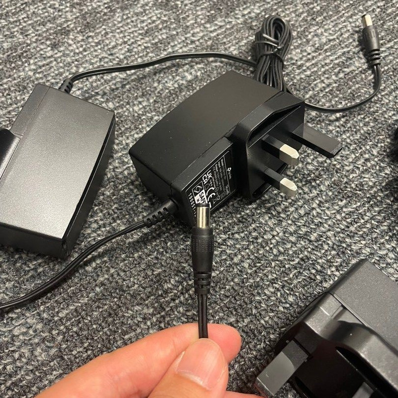 آداپتور 12 ولت 1.5 آمپر تی پی لینک مدل T120150-2D1 آداپتور 12 ولت 1.5 آمپر تی پی لینک مدل T120150-2D1