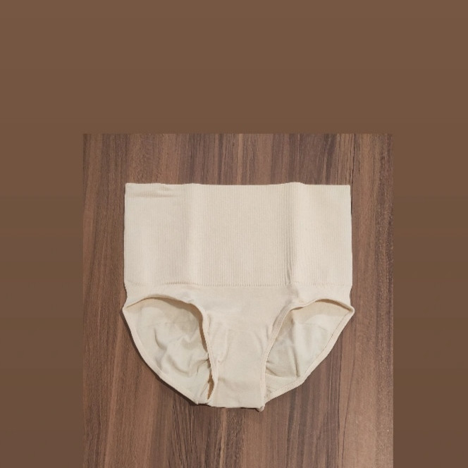 شورت گنی زنانه اویاندا مدل Y334455
