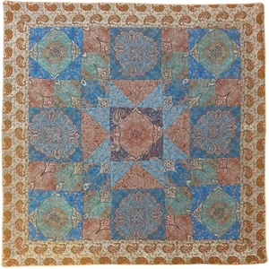 رومیزی ترمه طرح چهل تکه کد TRM146