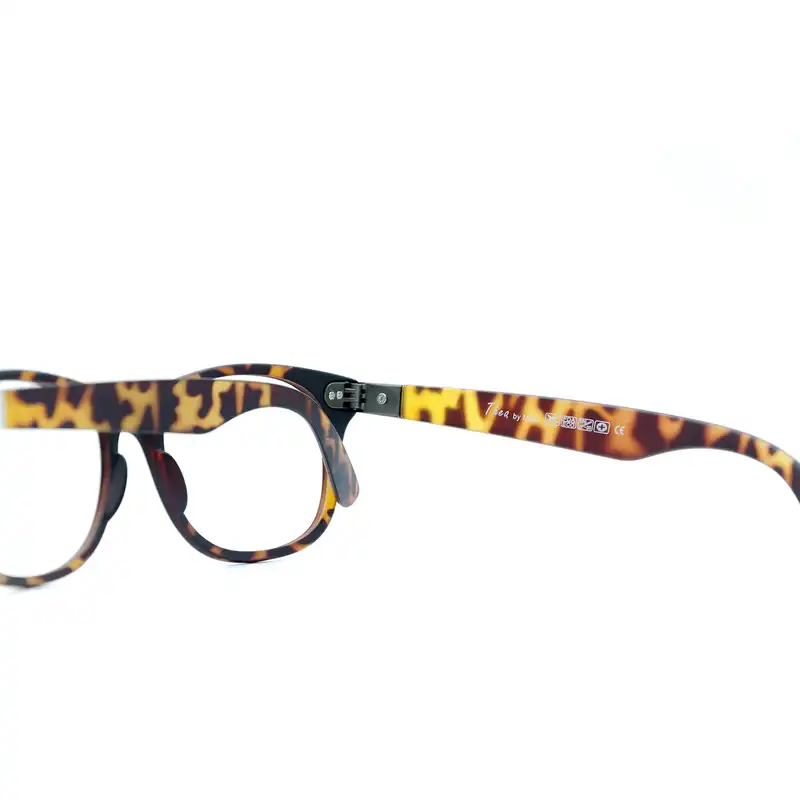 فریم عینک طبی ام اند او مدل Vera-c2