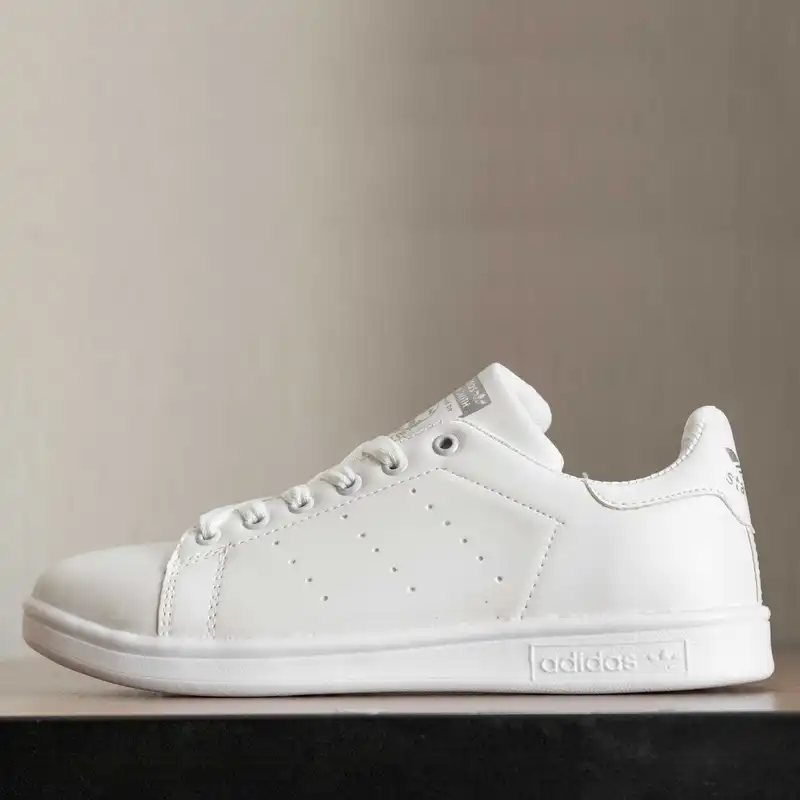 کفش پیاده روی زنانه مدل استن اسمیت