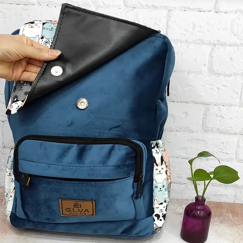 کوله پشتی الوا طرح گربه های خندان