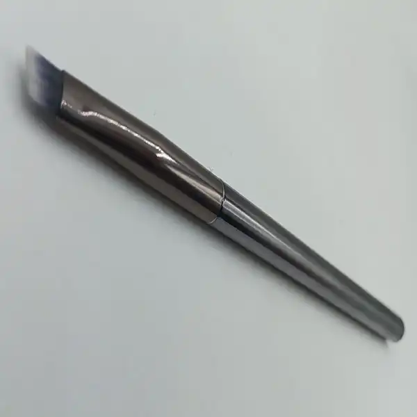 برس ابرو و خط چشم مدل  سرکج