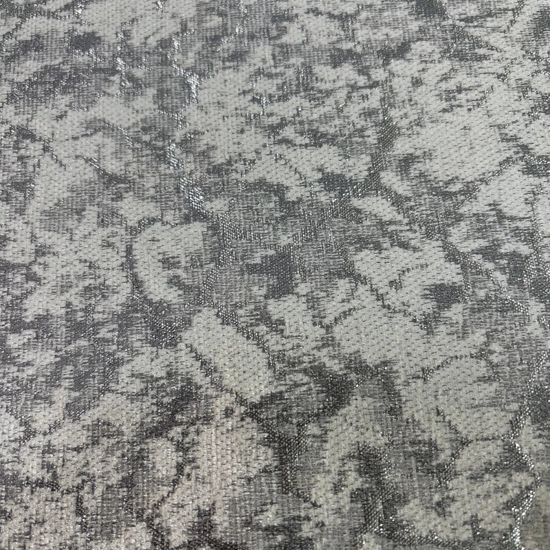 پارچه پرده عرض 1.5 متر طرح مخمل سیم دوزی مدرن رنگ نقره‌ای