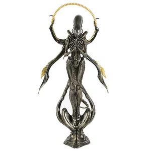 فیگور مدل Budha Alien