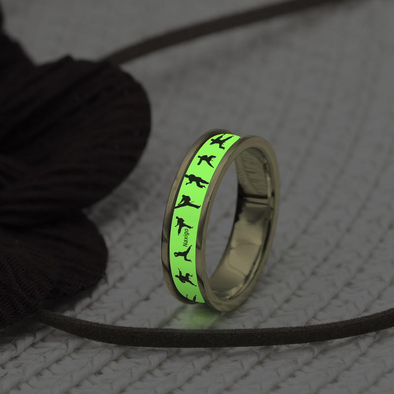 انگشتر ناکسیگو مدل شب تاب طرح کاراته کد RT15266 انگشتر ناکسیگو مدل شب تاب طرح کاراته کد RT15266