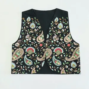 جلیقه زنانه مدل لینن سوزن دوزی کد ۰۲۷