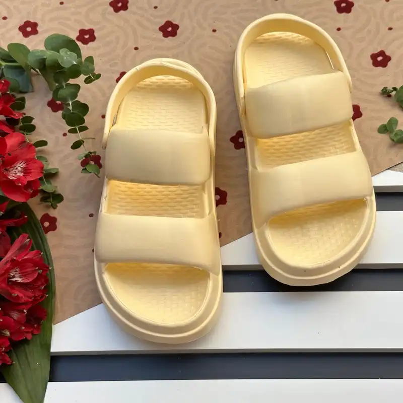 صندل زنانه پایون مدل رویال BL