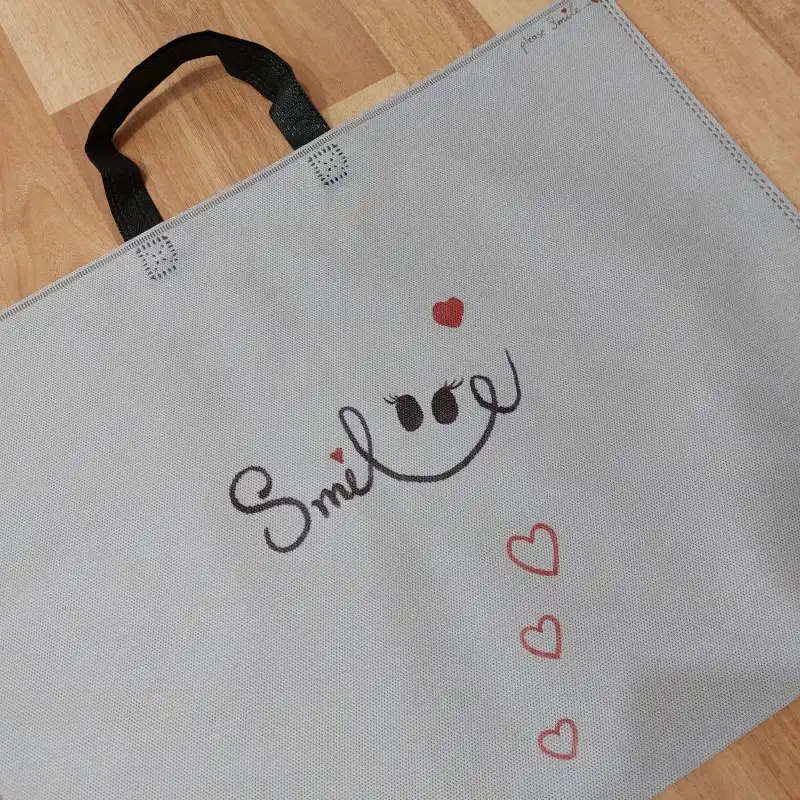 ساک دستی مدل سوزنی طرح اسمایل کد 50x38