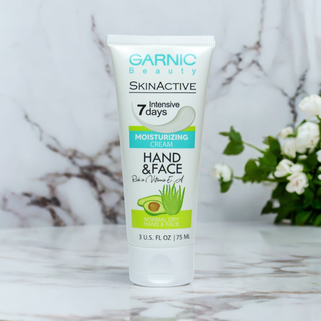 کرم آبرسان و مرطوب کننده دست و صورت گارنیک مدل avocado مناسب برای پوست های معمولی تا خشک حجم 75 میلی لیتر